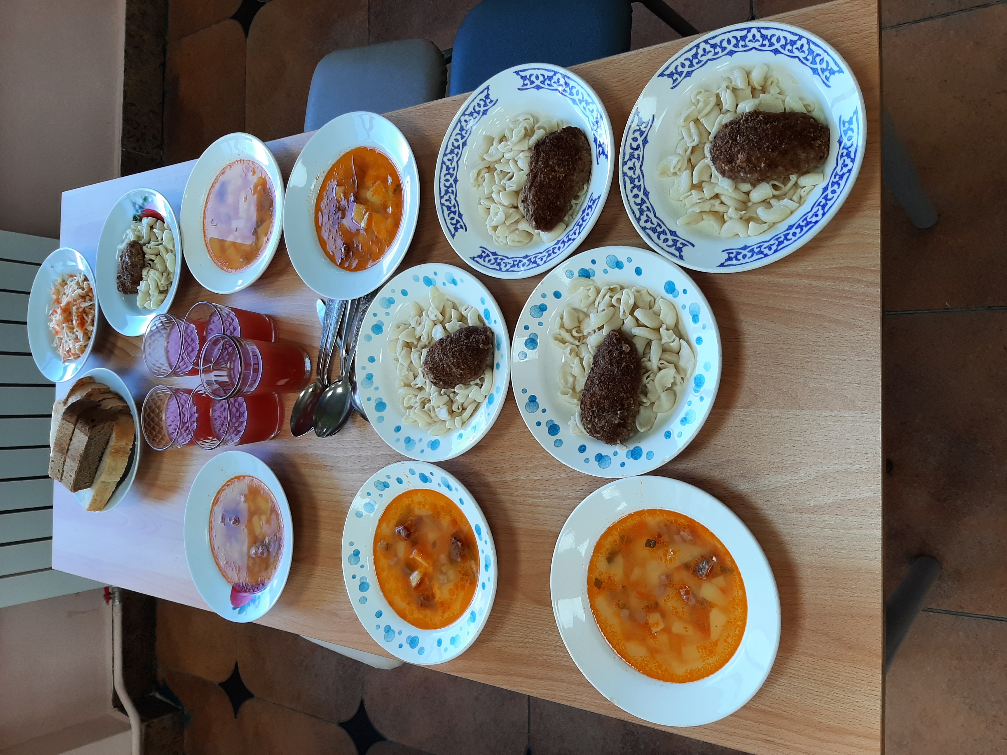 Меню и фото блюд.
