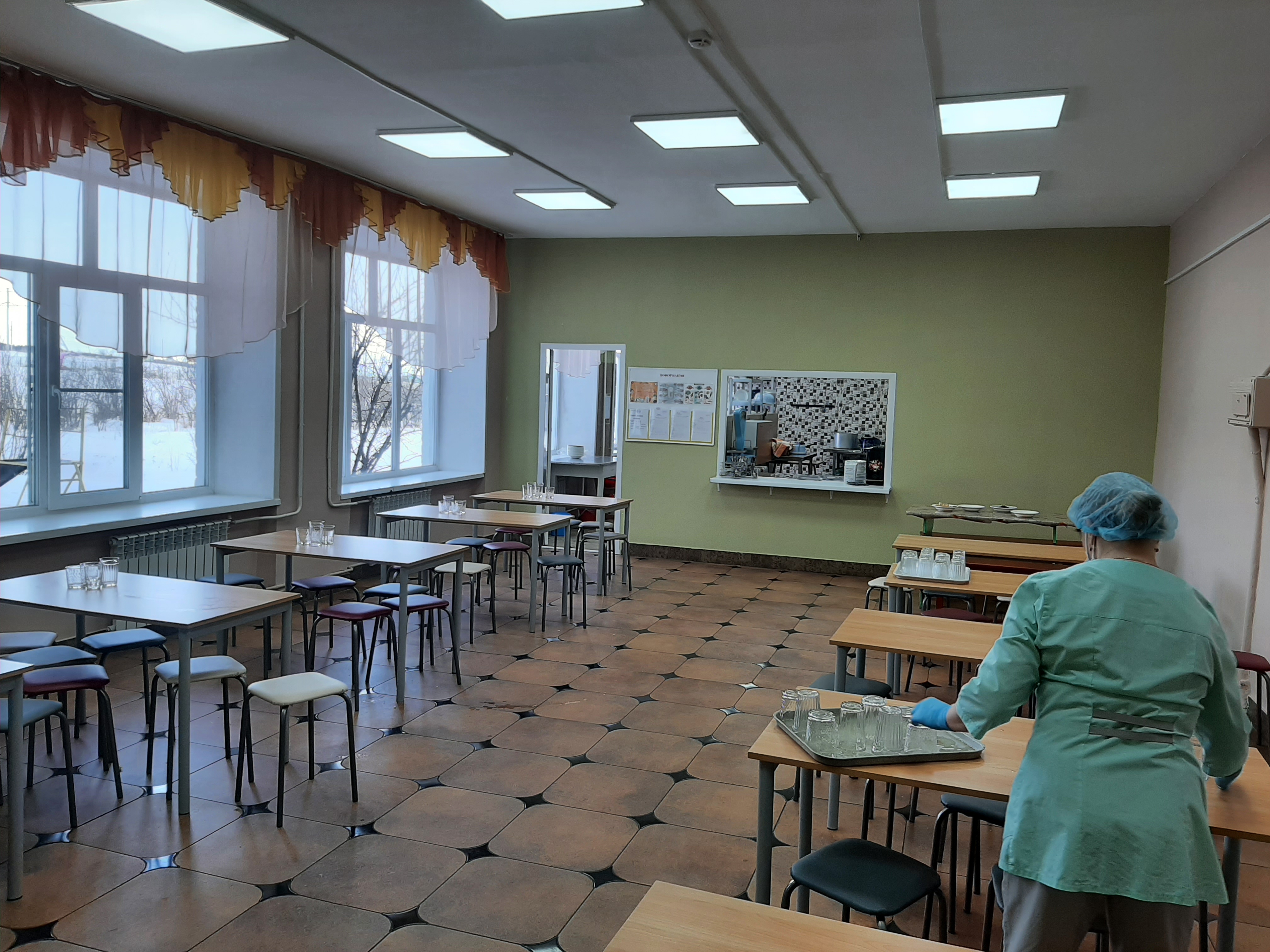 Изображения столовой.