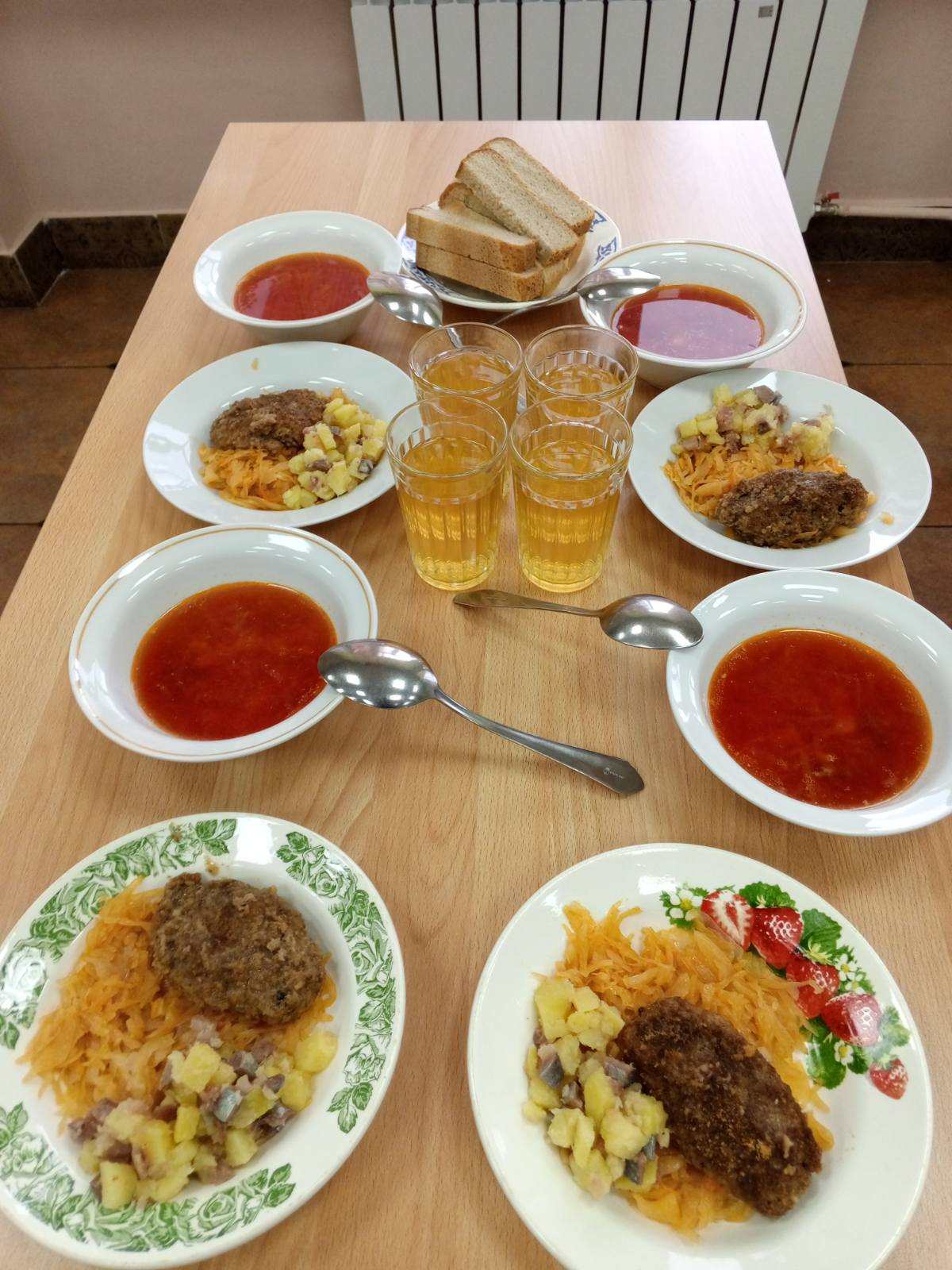 Меню и фото блюд.